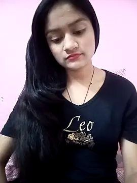 Tanu-00 online show from November 4, 2025, 12:26 pm