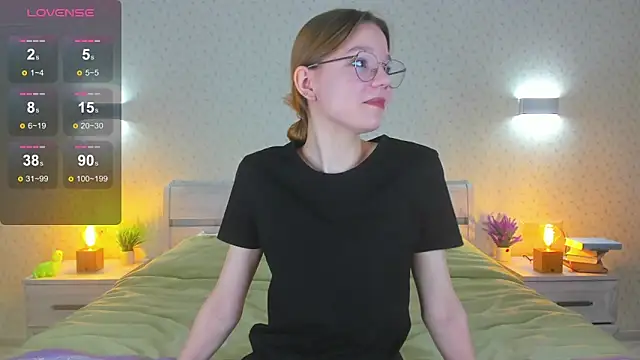 ElvinaBestwick online show from February 12, 2025, 3:05 pm