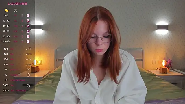 ElvinaBestwick online show from March 19, 2025, 9:48 pm