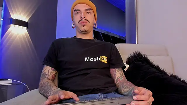 Snapshot of kaletattoo chatting on September 25, 2025, 11:36 am kaletattoo online show from September 25, 2025, 11:36 am