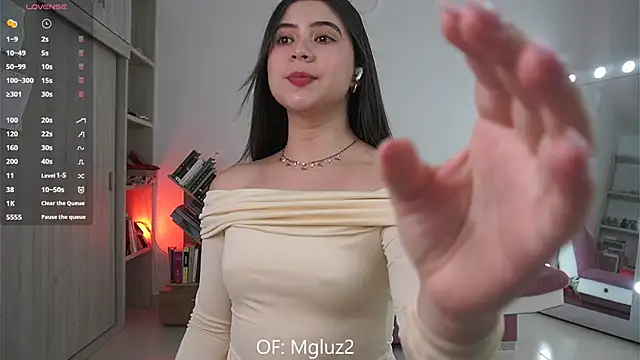 Megancute2  online show from November 9, 2025, 7:34 pm