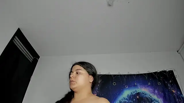 Snapshot of Little_Shaara chatting on February 13, 2025, 2:01 am Little Shaara online show from February 13, 2025, 2:01 am