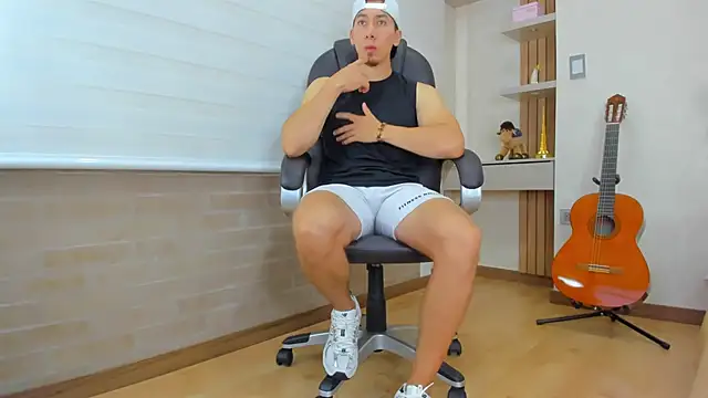 Tombarden online show from September 24, 2025, 10:13 pm