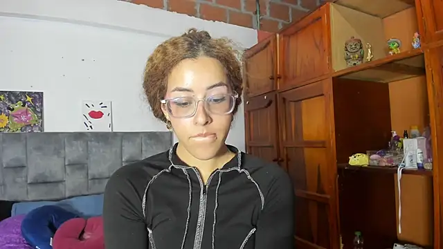 Snapshot of Isangel_ chatting on September 23, 2025, 7:11 am Isangel online show from September 23, 2025, 7:11 am