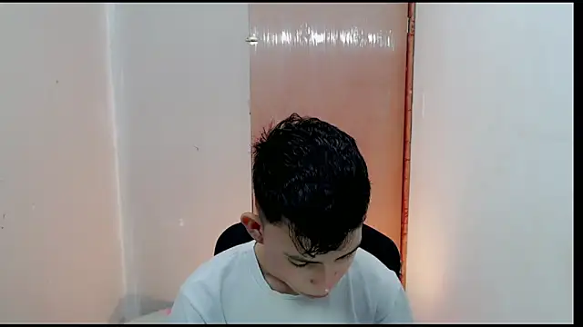 Alexxx lov online show from February 6, 2025, 12:26 pm