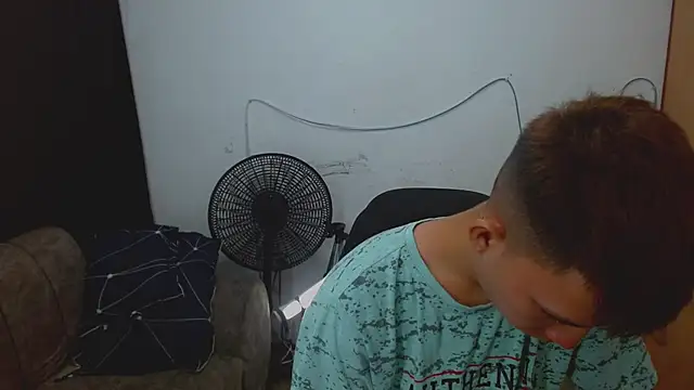 Alexxx lov online show from April 15, 2026, 12:56 pm