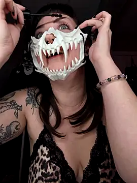 goblingirl888 online show from November 6, 2025, 6:47 am