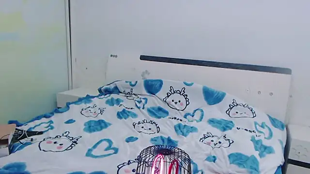 Snapshot of Awzd chatting on February 2, 2025, 8:13 am Awzd online show from February 2, 2025, 8:13 am