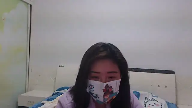 Snapshot of Awzd chatting on February 3, 2025, 6:28 pm Awzd online show from February 3, 2025, 6:28 pm