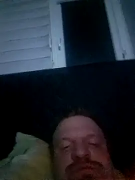 Snapshot of Clappingseling chatting on February 1, 2025, 12:29 am Clappingseling online show from February 1, 2025, 12:29 am