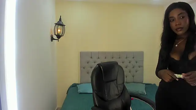 Dakkota Fox online show from October 5, 2025, 8:40 pm