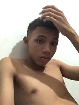 Alvarozzxv online show from January 25, 2025, 5:51 am