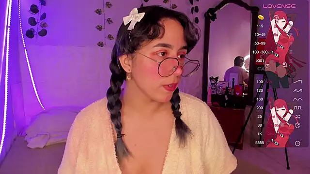 Ludovica6669 online show from February 19, 2025, 7:16 pm