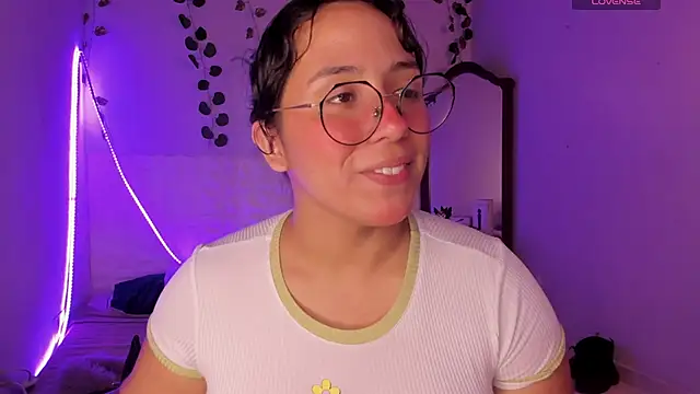 Ludovica6669 online show from March 6, 2025, 2:30 am