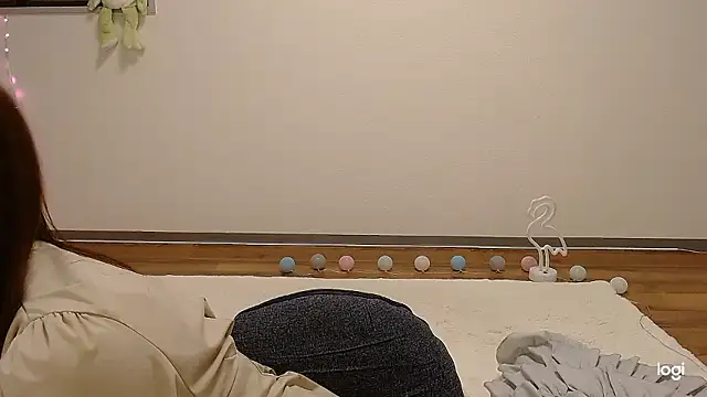 hinano JP online show from October 15, 2025, 2:01 am