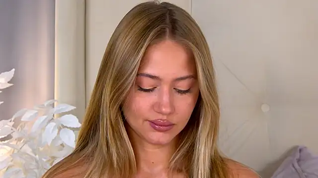 ur wet dreams online show from September 28, 2025, 1:27 pm