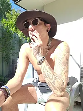 Snapshot of TAIZWRLD chatting on November 13, 2025, 9:36 pm TAIZWRLD online show from November 13, 2025, 9:36 pm