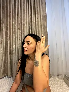 RaisaSalvi online show from January 15, 2026, 8:08 am