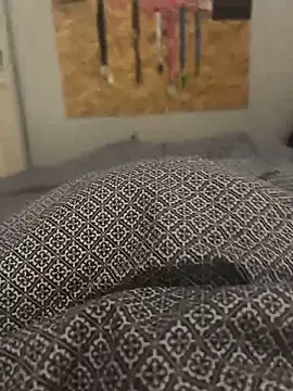 yannusgir33 online show from February 3, 2026, 7:13 am