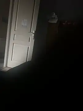 yannusgir33 online show from February 15, 2026, 8:35 am