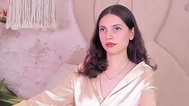 GIGI DAV online show from March 9, 2025, 9:02 am