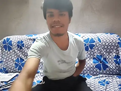 Snapshot of HomeCum chatting on November 14, 2025, 12:04 pm HomeCum online show from November 14, 2025, 12:04 pm