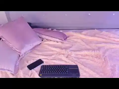 Kei Oliver online show from February 14, 2025, 6:19 pm