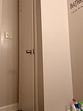 Snapshot of RRasta25 chatting on February 26, 2025, 12:47 pm RRasta25 online show from February 26, 2025, 12:47 pm