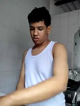 Snapshot of Santiago-Thompson chatting on February 14, 2025, 3:36 pm Santiago-Thompson online show from February 14, 2025, 3:36 pm