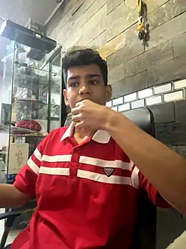 Snapshot of Santiago-Thompson chatting on October 13, 2025, 7:25 pm Santiago-Thompson online show from October 13, 2025, 7:25 pm