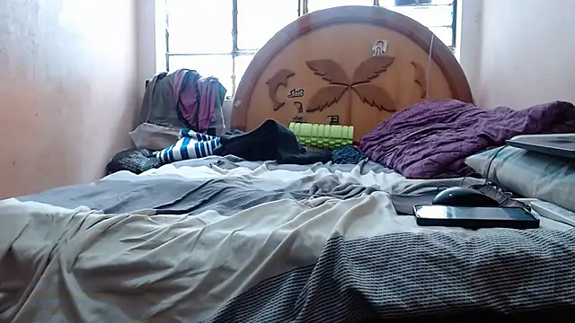 nakedlima online show from January 5, 2026, 5:27 pm