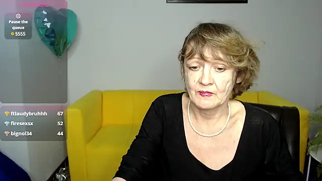 Snapshot of SexyGrandma_ chatting on February 25, 2025, 5:36 pm SexyGrandma online show from February 25, 2025, 5:36 pm