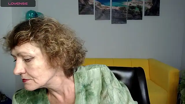 Snapshot of SexyGrandma_ chatting on February 28, 2025, 3:37 pm SexyGrandma online show from February 28, 2025, 3:37 pm