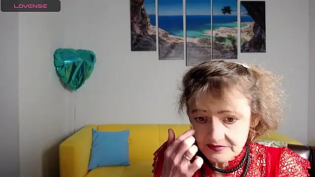 Snapshot of SexyGrandma_ chatting on March 20, 2025, 4:09 pm SexyGrandma online show from March 20, 2025, 4:09 pm