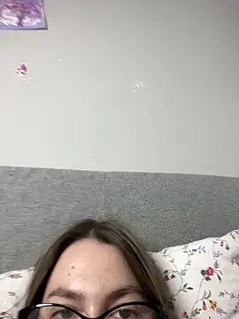 DearAlise online show from June 30, 2026, 11:44 am