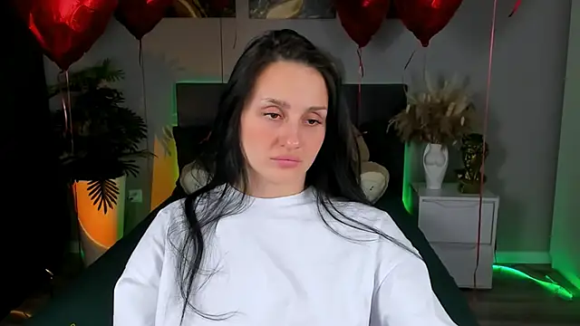 EmiliaBeynard online show from March 1, 2025, 9:04 pm