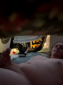 Snapshot of Seanoofss12 chatting on October 17, 2025, 9:17 pm Seanoofss12 online show from October 17, 2025, 9:17 pm