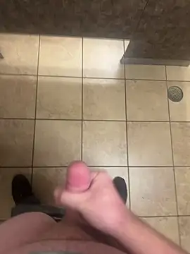 Snapshot of Seanoofss12 chatting on April 9, 2026, 2:11 pm Seanoofss12 online show from April 9, 2026, 2:11 pm