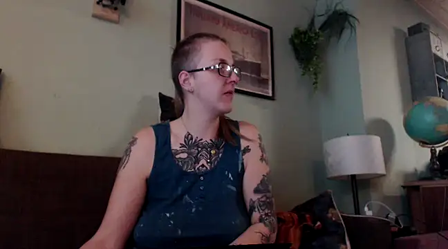 Astrid-Gilbert online show from March 2, 2025, 5:58 pm