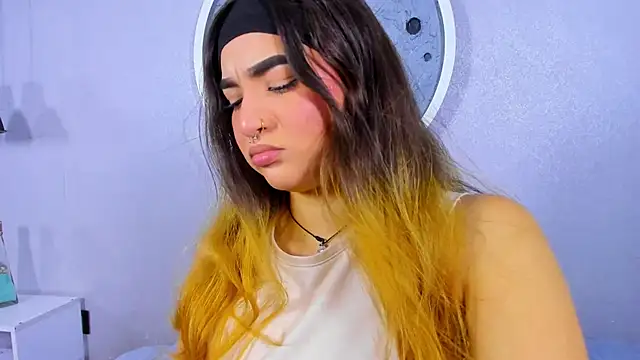 Snapshot of Shanntal_ chatting on January 7, 2026, 8:00 pm Shanntal online show from January 7, 2026, 8:00 pm