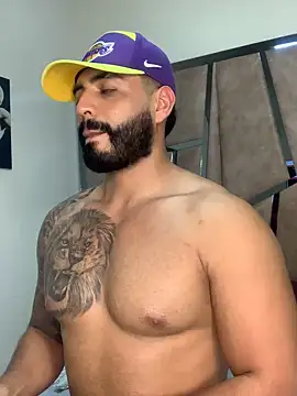 LeandroRusso online show from March 16, 2025, 2:21 am