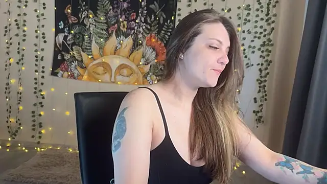 SweetyKatherine online show from October 18, 2025, 6:37 am