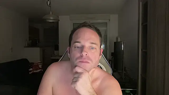 Snapshot of Funnyjul31 chatting on February 19, 2025, 8:31 pm Funnyjul31 online show from February 19, 2025, 8:31 pm