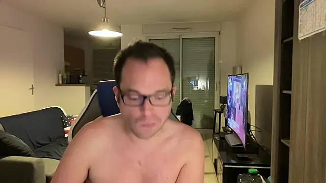 Snapshot of Funnyjul31 chatting on February 27, 2025, 6:31 pm Funnyjul31 online show from February 27, 2025, 6:31 pm