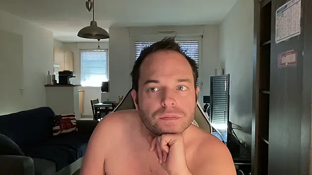 Snapshot of Funnyjul31 chatting on March 2, 2025, 1:05 pm Funnyjul31 online show from March 2, 2025, 1:05 pm