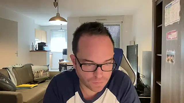 Snapshot of Funnyjul31 chatting on March 22, 2025, 10:28 am Funnyjul31 online show from March 22, 2025, 10:28 am