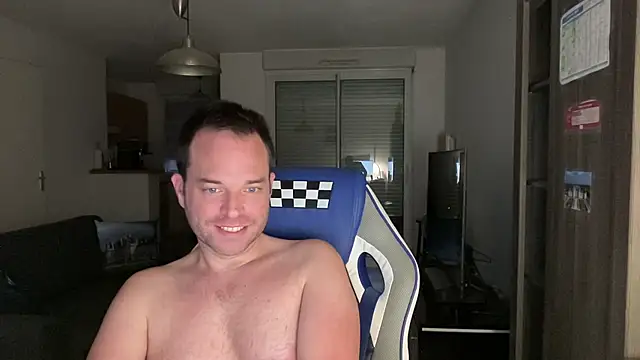 Snapshot of Funnyjul31 chatting on March 22, 2025, 6:25 pm Funnyjul31 online show from March 22, 2025, 6:25 pm