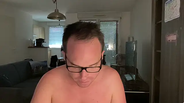Snapshot of Funnyjul31 chatting on September 14, 2025, 1:43 pm Funnyjul31 online show from September 14, 2025, 1:43 pm