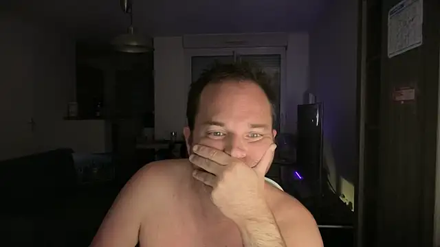 Snapshot of Funnyjul31 chatting on October 2, 2025, 6:15 pm Funnyjul31 online show from October 2, 2025, 6:15 pm