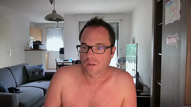 Snapshot of Funnyjul31 chatting on October 4, 2025, 1:31 pm Funnyjul31 online show from October 4, 2025, 1:31 pm